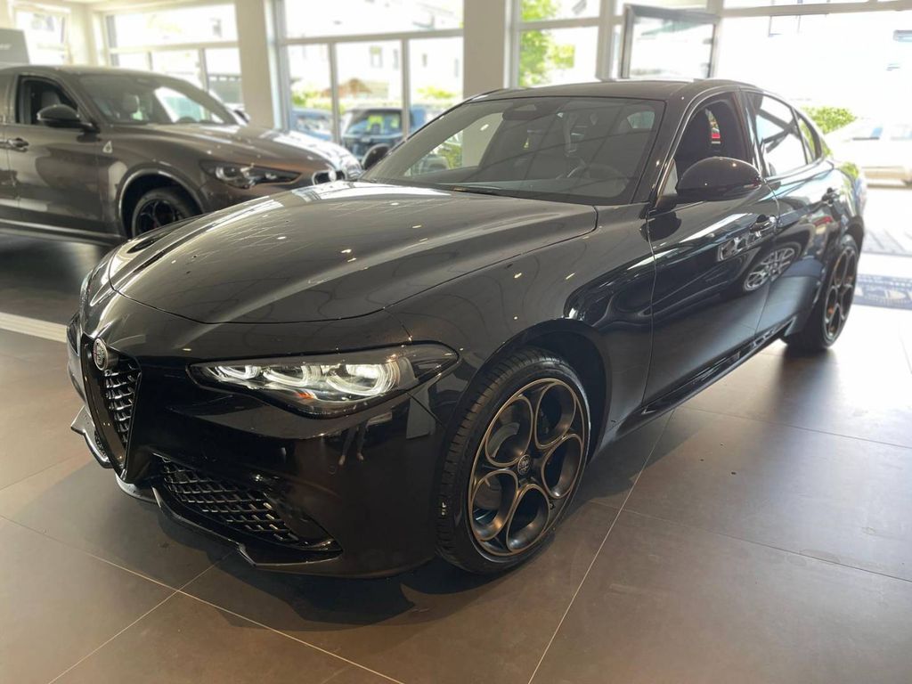Alfa Romeo Giulia MY24 INTENSA 2.0 Turbo 16V 206kW 280 PS A Leasing