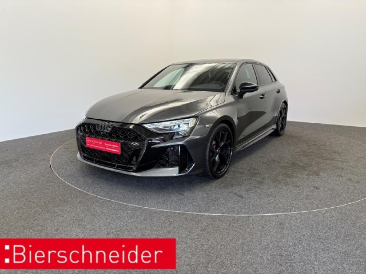 Audi RS3 Sportback GARANTIE EA8 PANO HEADUP SONOS 280KMH MATRIX ACC LEDER KEYLESS PDC+KAMERA Leasing
