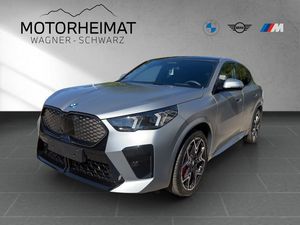 BMW iX2 xDrive30