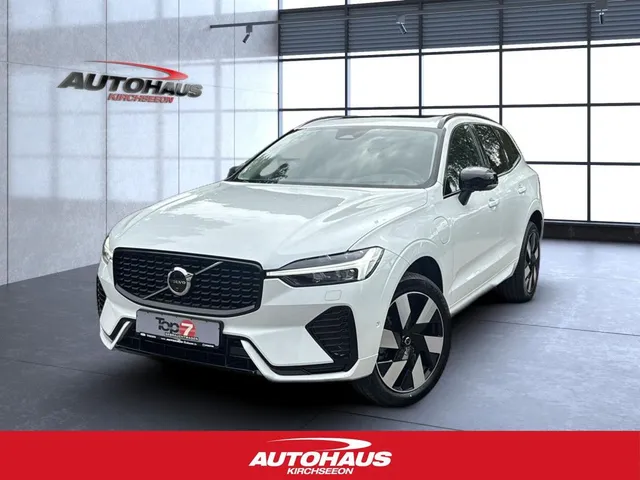 Volvo XC60 T8 Recharge Ultra Dark Plug-In Hybrid AWD