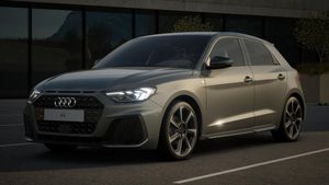 Audi A1 S tronic S line 35 TFSI 110(150 ) kW(PS) SHZ LED Infotainment+ Interieur S line I Wartung +23€ Leasing