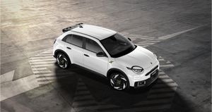 Abarth 600e Abarth 600e 240PS Turismo Leasing