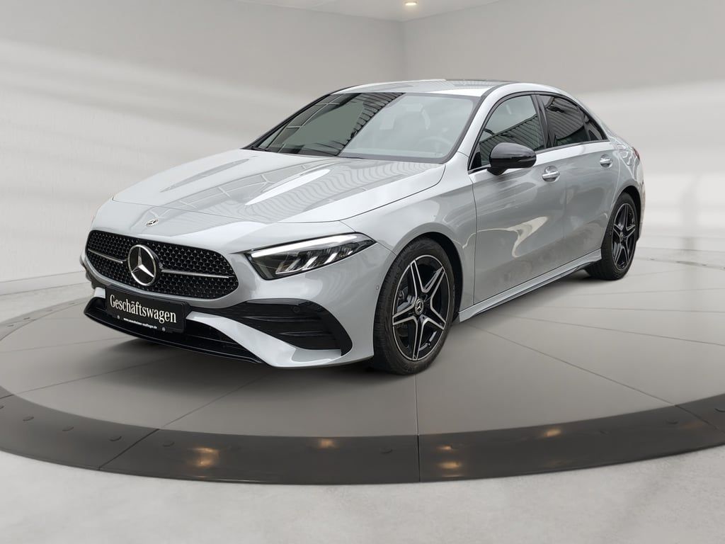 Mercedes-Benz A 200 Limousine AMG+ILS+MBUX+Night+AHK+Stdhz+Cam Auto-Abo