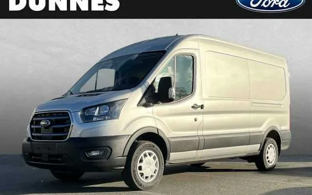 Ford E-transit-kastenwagen 68kWh 350L3H2 135kW Heck Trend 4dr