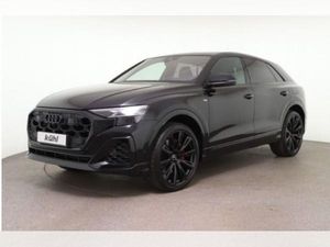 Audi Q8 (4MT)