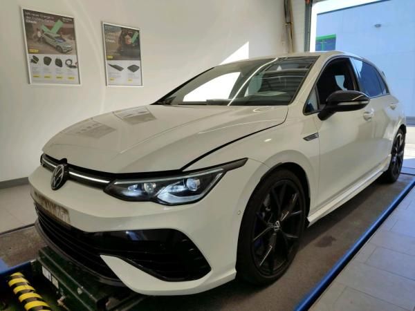 Volkswagen Golf VIII Lim. R 4Motion 2.0 TSI 245kW DSG - Natrix-LED IQ.Drive Rear View Navi PDC LM Black -Style SHZ Leasing