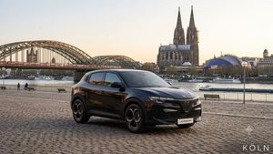 Alfa Romeo Junior Elettrica Ti 54kWh inkl. Techno-Paket