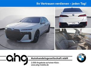 BMW 740d xDrive AHK Standhzg M-Sport Connoisseur