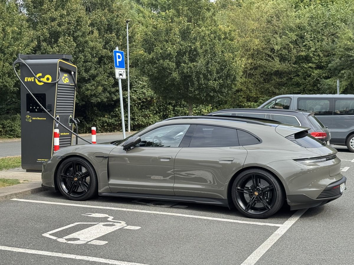 Leasingübernahme | Porsche Taycan Turbo S Sport Turismo Leasingübernahme