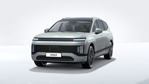 Hyundai IONIQ 9 7-Sitzer 110kWh 307PS 4WD UNIQ *Gewerbe