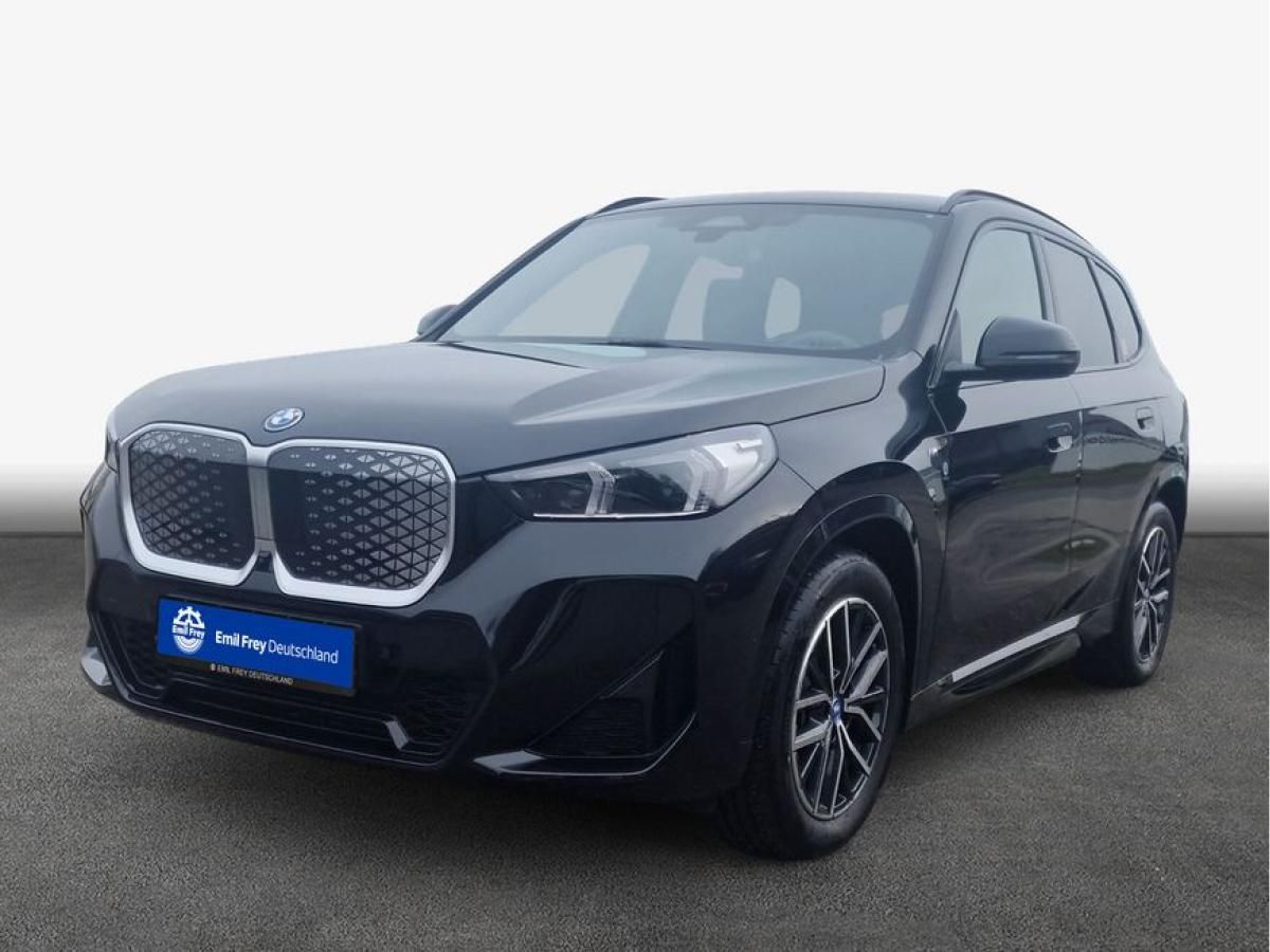 BMW iX1 xDrive30 M Sportpaket , 5-türig (Strom) Leasing