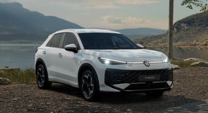 Volkswagen T-Roc 1.5 eTSI OPF DSG R-Line