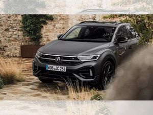 Volkswagen T-Roc 🚗💨R 2.0 TSI 300PS*4Motion*DSG *AKRA*Black Style*Kamera*Winterrad**MATT LACKIERUNG Leasing