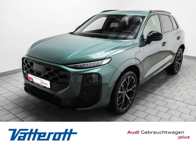 Audi Q3 e-hybrid S line Pano DigMatrix TechPro