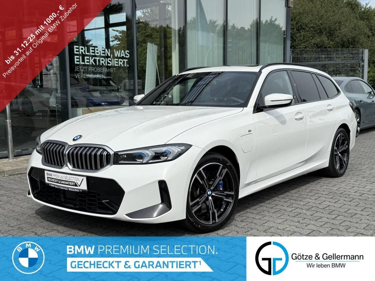 BMW 330 330e xDrive Touring M Sportpaket //Pano FACELIFT Leasing