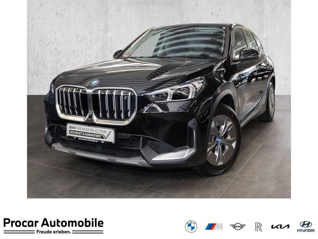 BMW iX1 xDrive30 HUD RFK NAVI Standh. LED PDC V+H Leasing