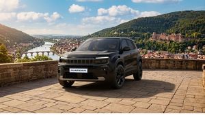 Jeep Avenger Black Edition Allwetter + Winter Paket