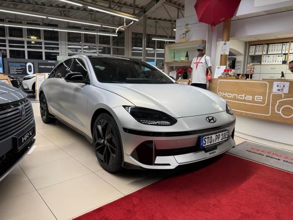 Hyundai IONIQ 6 First Edition / Gravity Gold Matt Leasing