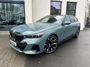 BMW 550 e xDrive Touring M Sport Pro || AHK Autobahnass 360° Sitzbelüftung (G61)