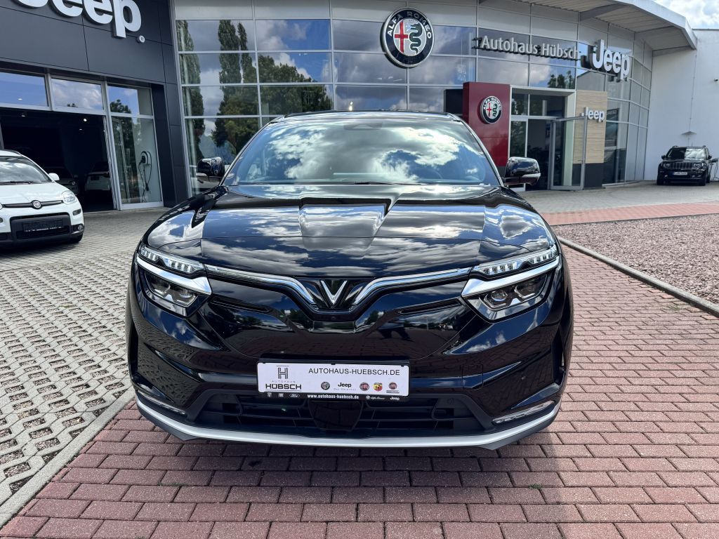 VinFast VF8 AWD Plus Leasing