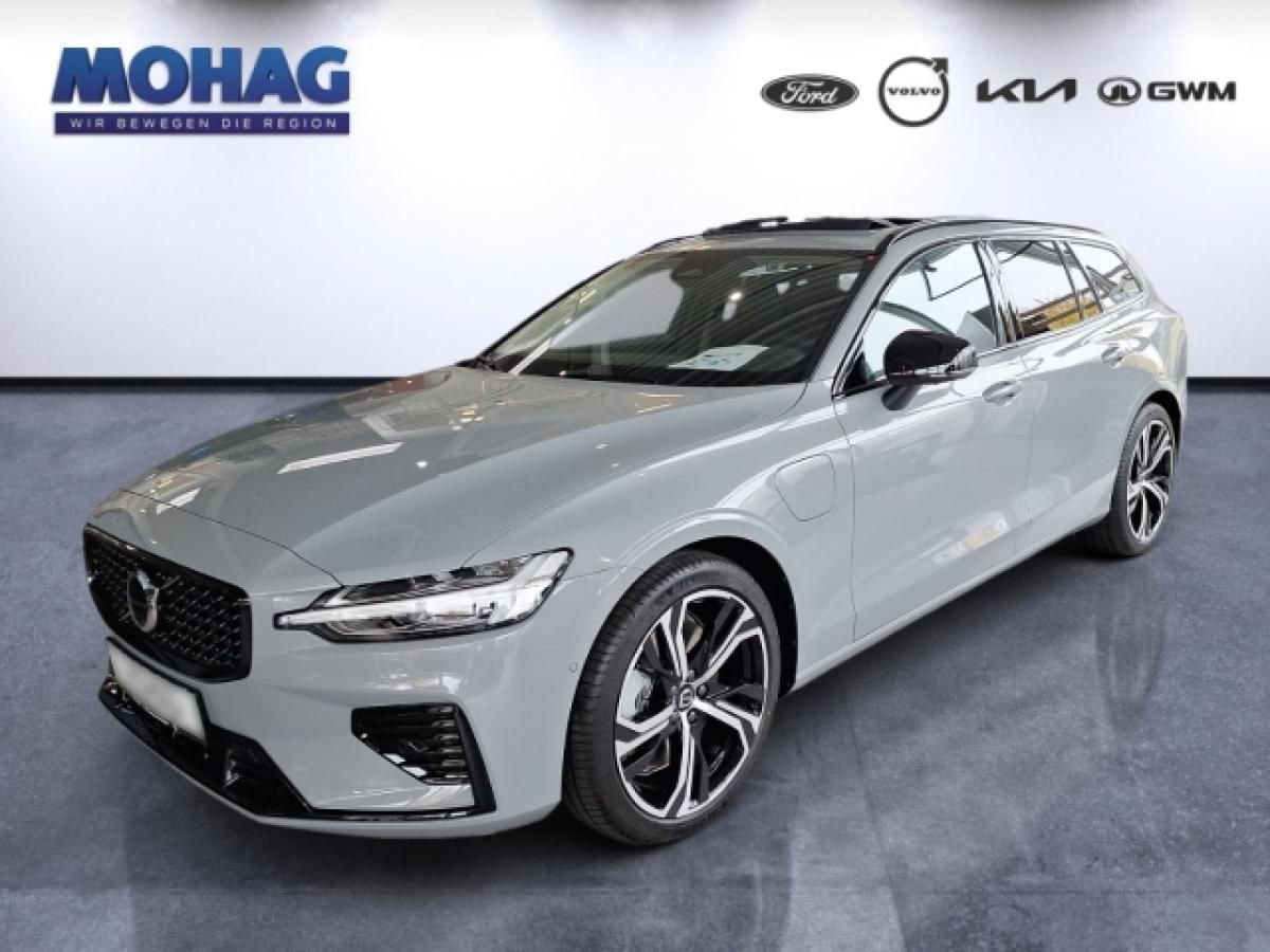 Volvo V60 Kombi Recharge Plug-In Hybrid AWD Plus Dark Leasing