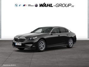 BMW 520d Adapt LED HarmanKardon LiveCockpit DrivingA