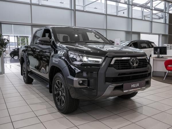 Toyota Hilux 2.8 Double Cab Invincible 4x4 ACC LED 360° Leasing