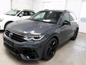 Volkswagen Tiguan R - Black-Style - AHK Kamera Pano - 8-fach bereift