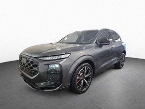 Audi Q3 SUV TFSI quattro *PANO*S-LINE*AHK*TECH-PLUS*