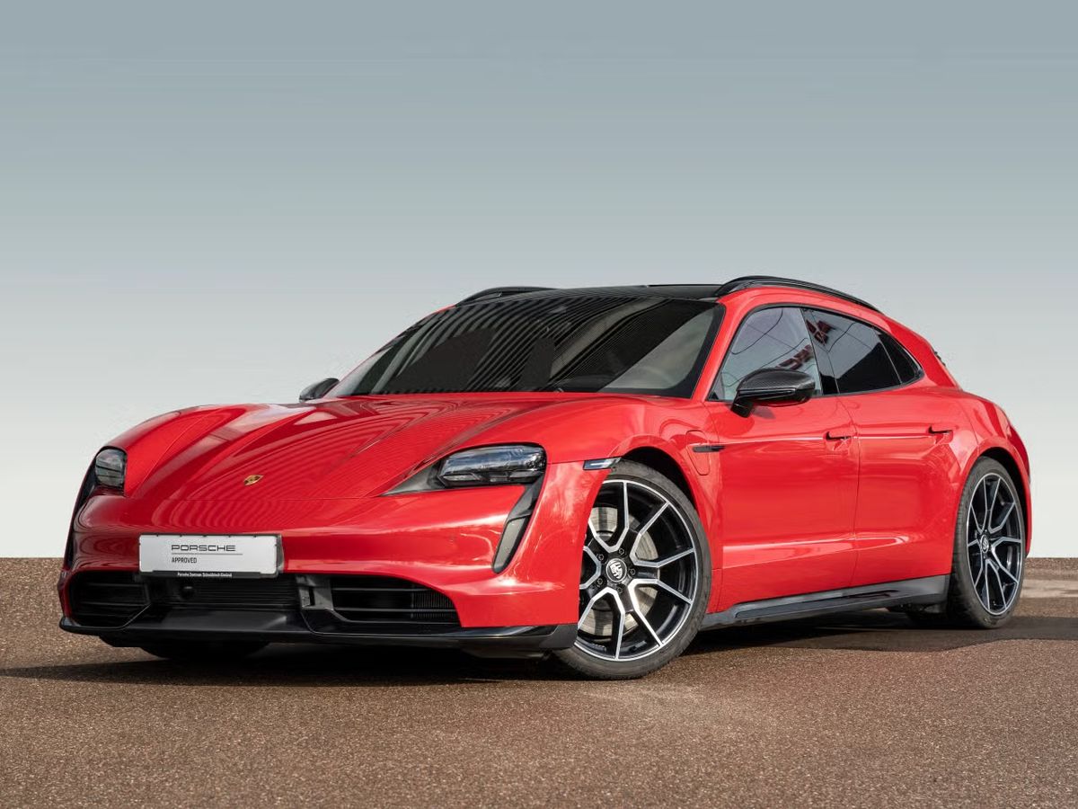 Taycan Turbo Sport Turismo mit Inno Drive und Sport Chrono Paket Leasing