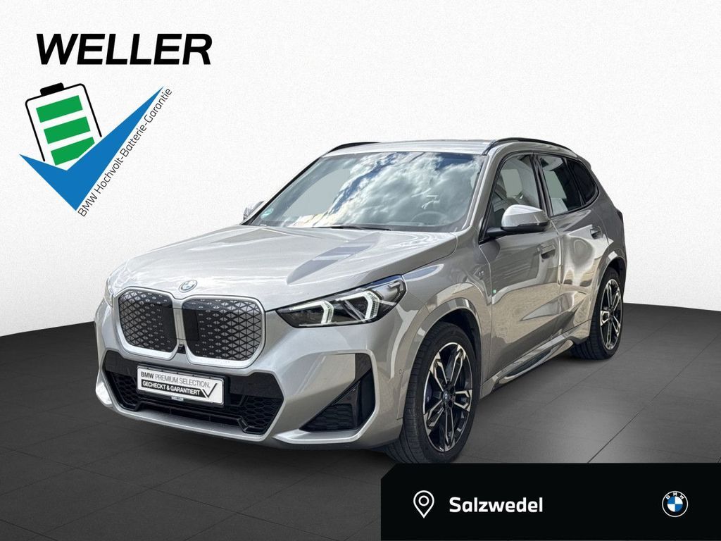 BMW iX1 xDrive30 M Sport 360° DAPro AHK ab 483 Leasing