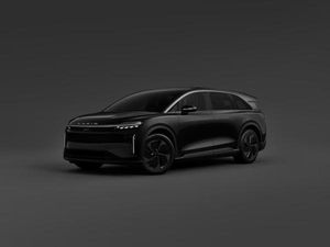 Lucid Gravity Touring Plus