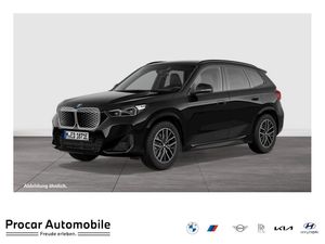 BMW iX1 eDrive20 M Sport HUD ACC AHK RFK NAVI LED