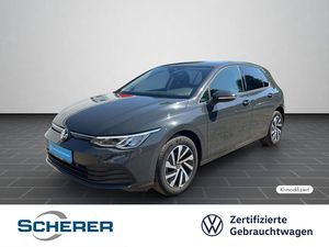 Volkswagen Golf VIII 1.0 eTSI DSG Life SHZ LED AHK LED ACC