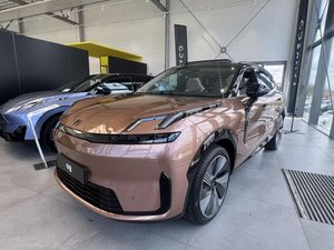 LYNK & Co 08 More/ 200 Km elektrisch/ 1100 km Reichweite/ Masssage/ Belüftung/ H&K Sound