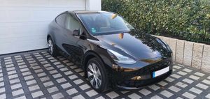 Gewerbe-Leasing Tesla Model Y RWD | 382 € netto | Sofort verfügbar | Großer KM-Vorteil (effektiv ca. 24.000 km p.a.) - Leasingübernahme