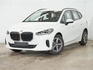 BMW 220 Active Tourer i Navi, LED, Parkass., Keyless, AHK, uvm.