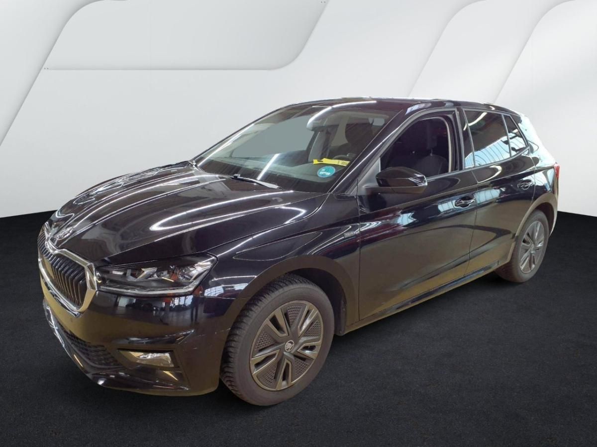 Skoda Fabia Selection Tour 1.0 TSI 85kW - LM ACC LED Kamera MFL PDC ZV SHZ Smart Link Allseason Leasing