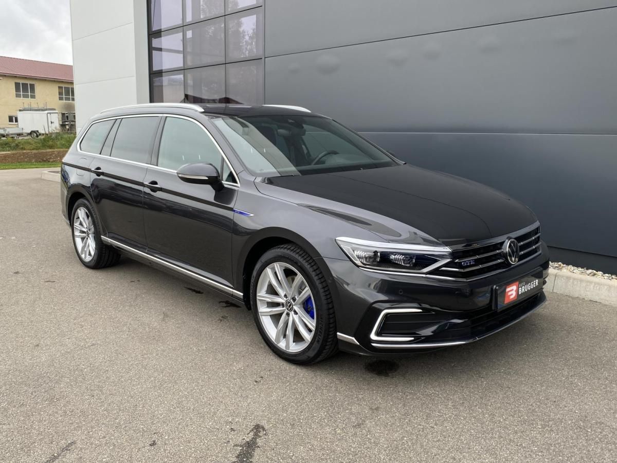 Volkswagen Passat Variant 1.4 TSI GTE Hybrid MATRIX AHK RFK ACC CarPlay Leasing