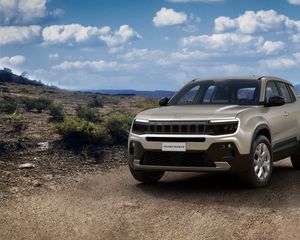 Jeep Avenger e-Hybrid MJ26 ALTITUDE 1.2l T3 48V