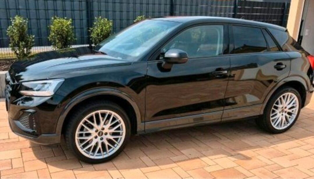 AUDI Q2 35 TDI QUATTRO ADVANCED *AHK 8-FACH RFK Leasingübernahme
