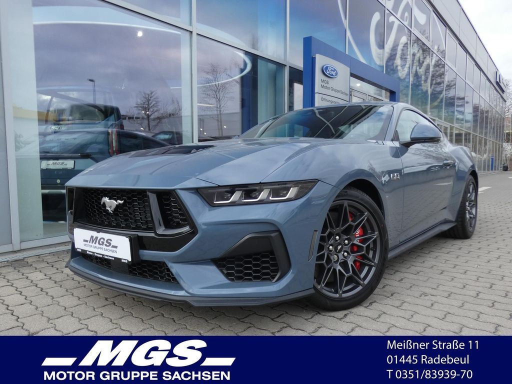 Ford Mustang 5.0L V8 Fastback Leasing