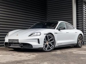 Porsche Taycan 4 Black Edition - **AKTION!! NUR ANFRAGEN BEI 100% BESTELLABSICHT**- InnoDr., Sitzbel., HEAD-UP, Chr