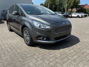 Ford S-Max S-MAX*TITANIUM*BUSINESS-P*WINTER-P*8-FACH-BEREIFT*