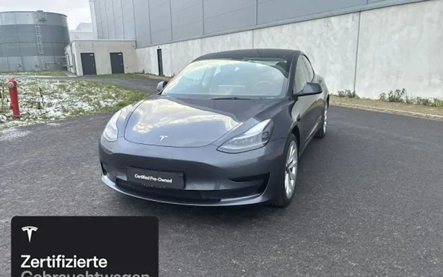 Tesla Model-3 Hinterradantrieb RWD 4dr