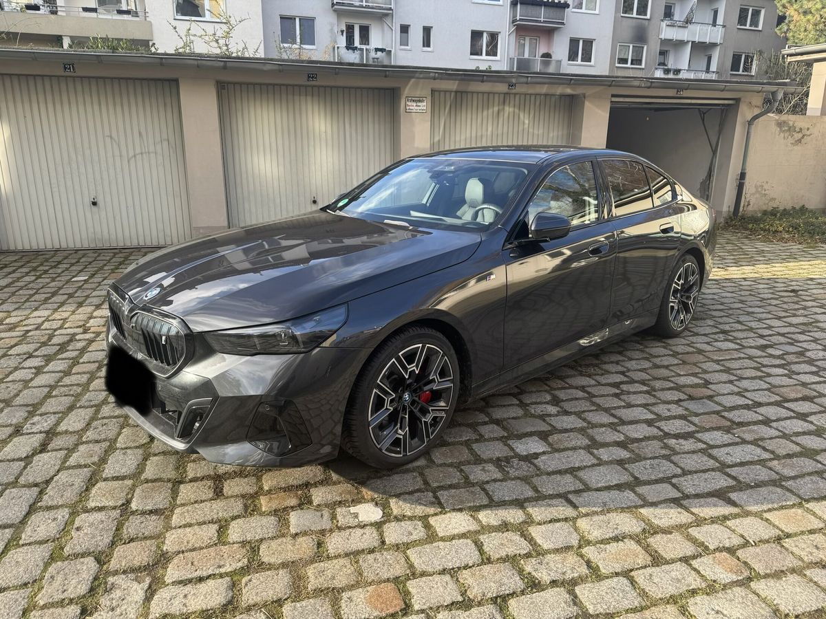 BMW i5 M Packet Leasingübernahme Leasingübernahme