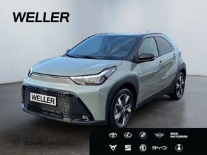 Toyota Aygo X Hybrid Teamplayer 8-fach bereift