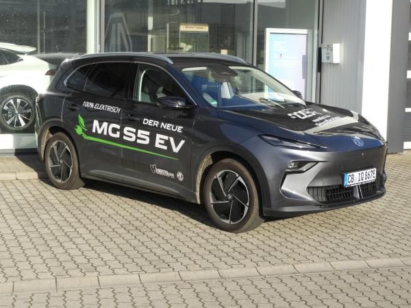 MG S5 EV MG S5 EV Luxury Long Range Leasing