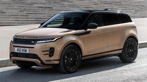 Range Rover Evoque P270e Dynamic SE AWD Automatik