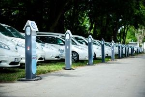 Hier sieht man die Elektroautos Nissan Leaf und e-NV200. e-Roaming Berlin zum UEFA Champions-League Finale 2015. Bildquelle: Nissan